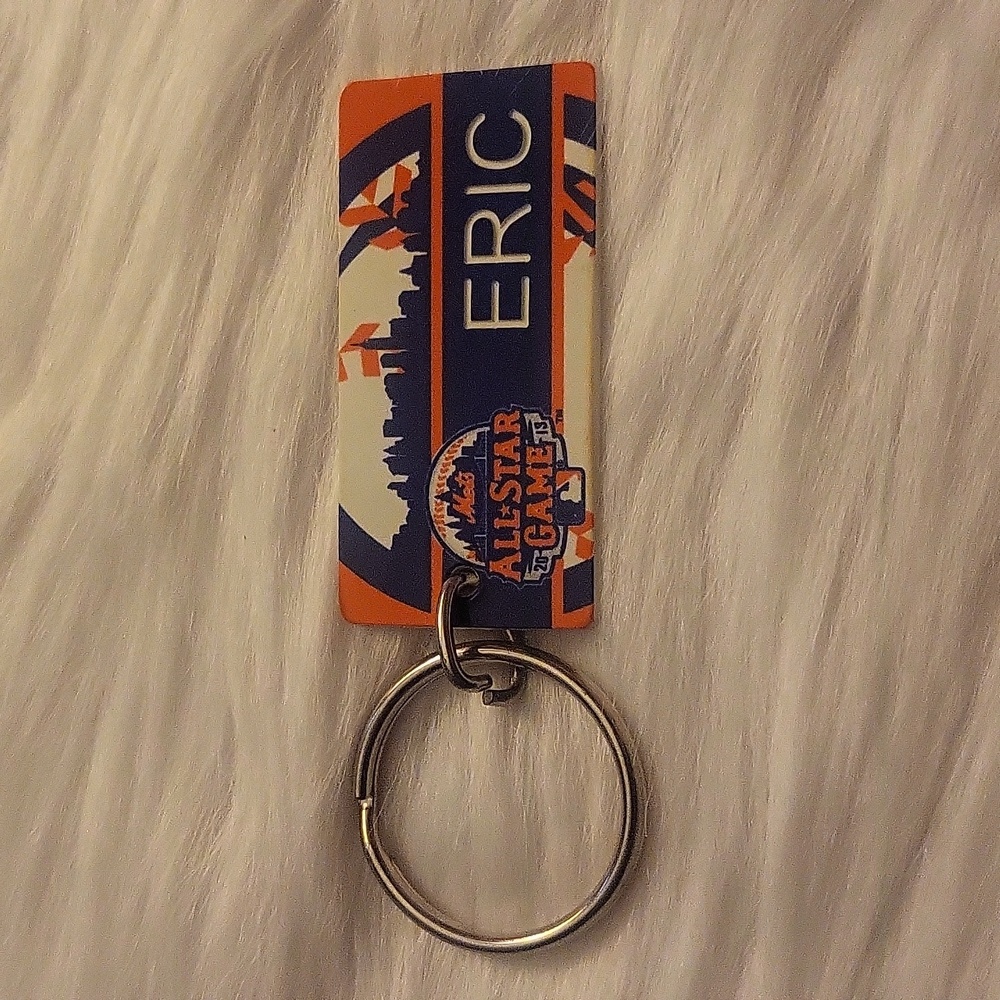 Keychain personalized Eric mlb logo